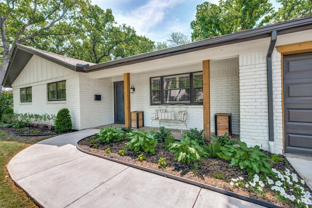 1913 Windlea Dr, Euless, TX 76040 - ranch-style home with brick siding and a porch