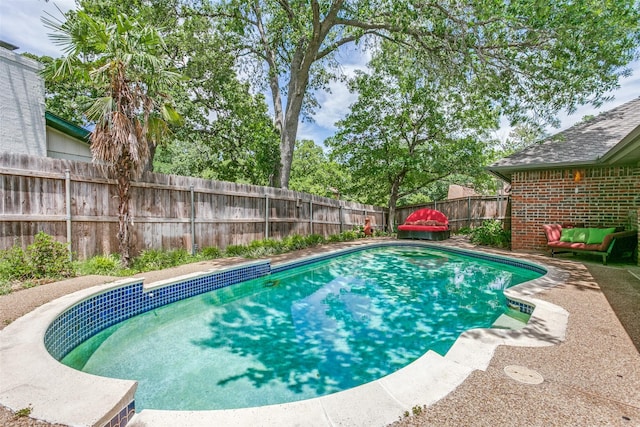 2831 Creekwood Ct, Grapevine, TX 76051 - view of swimming pool featuring a fenced backyard