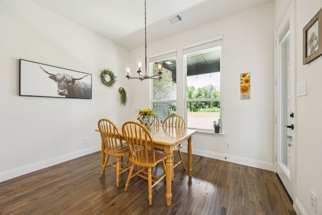418 Sundance Trl, Sunnyvale, TX 75182 - dining space with dark wood-style floors, a chandelier, and baseboards