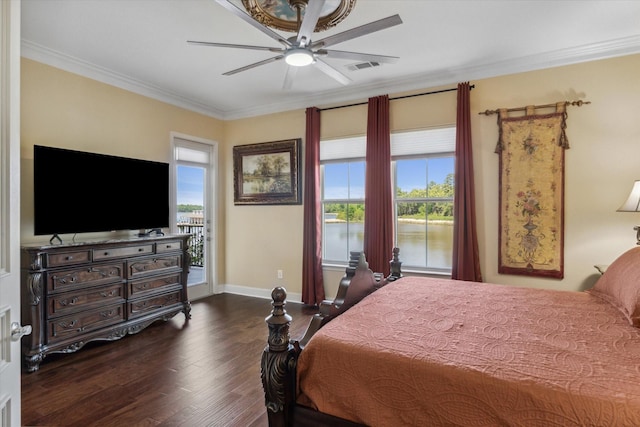 3351 Cascades Ct Unit 306, Tyler, TX 75709 - bedroom featuring crown molding, multiple windows, dark wood finished floors, baseboards, and ceiling fan