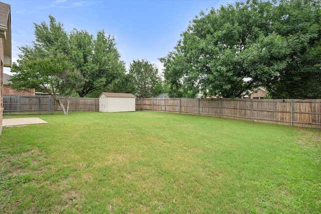 6319 Woolwich Dr, Arlington, TX 76001 - view of yard