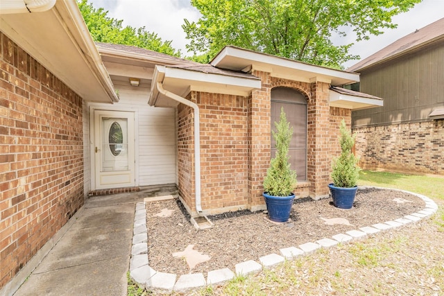 5622 Polo Club Dr, Arlington, TX 76017 - view of exterior entry featuring brick siding