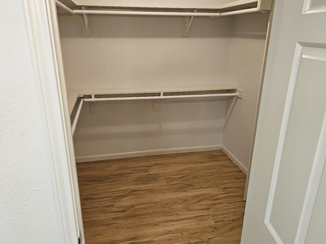 404 L Thompson St, Cedar Hill, TX 75104 - spacious closet with wood finished floors