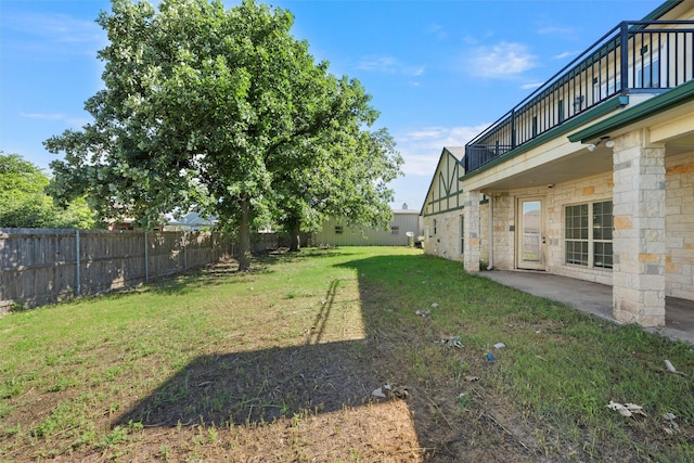 1411 Stillmeadow Dr, West, TX 76691 - view of yard featuring a balcony