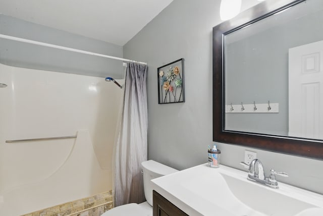 213 Lacewell St, Jacksboro, TX 76458 - bathroom featuring toilet, vanity, and curtained shower