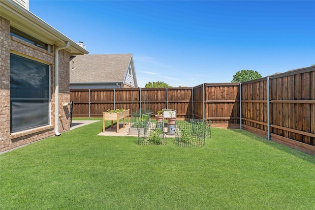 11505 Canoe Rd, Frisco, TX 75035 - view of yard with a patio area