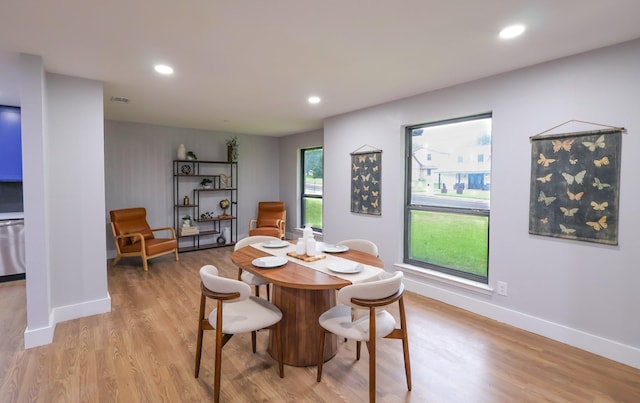 6519 Club Wood, Dallas, TX 75237 - dining area with light wood-style floors, baseboards, and recessed lighting