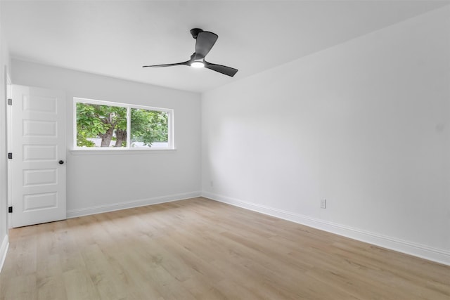 614 Edgedale, Dallas, TX 75232 - unfurnished room with light wood-style flooring, baseboards, and ceiling fan