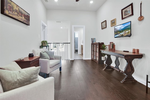 3736 Queen Rd, Sherman, TX 75090 - hall featuring dark wood-type flooring, baseboards, and recessed lighting
