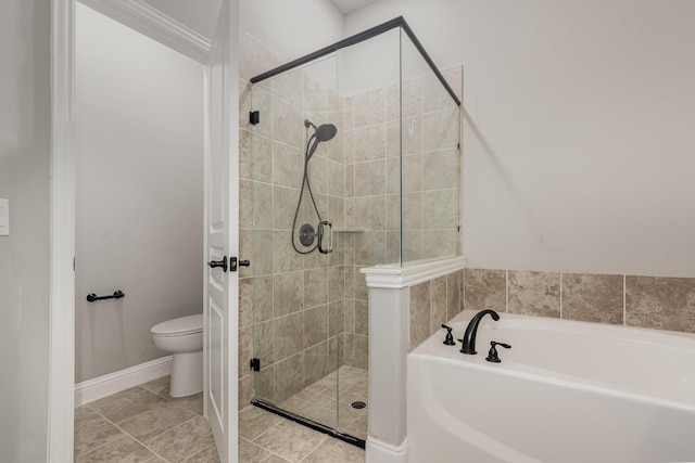 628 Cottage Pl, Lavon, TX 75166 - full bath featuring a garden tub, a stall shower, toilet, and tile patterned floors