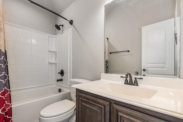 628 Cottage Pl, Lavon, TX 75166 - full bathroom featuring toilet, vanity, and shower / bath combination with curtain