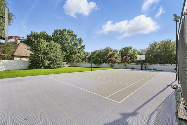 5020 Still Meadow Dr, Fort Worth, TX 76132 - view of sport court featuring community basketball court