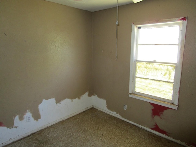 5265 S 7th St, Abilene, TX 79605 - empty room featuring carpet floors and baseboards