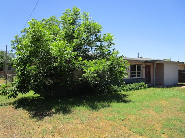 5349 Lamesa Ave, Abilene, TX 79605 - view of green lawn