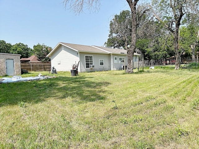 421 Jackson St, Krum, TX 76249 - view of yard