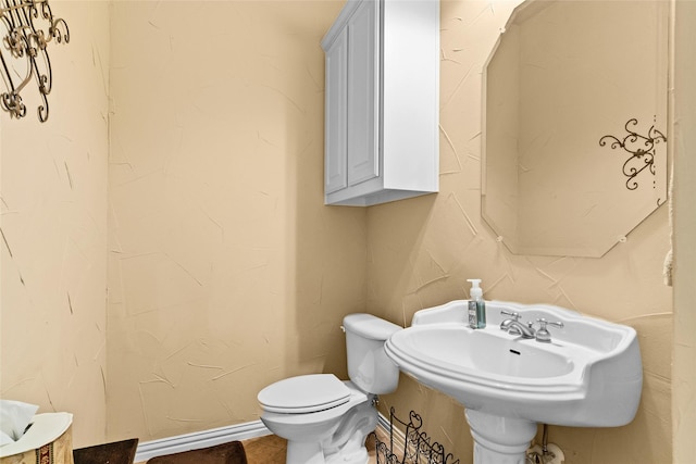 1127 Westminster Ave, Murphy, TX 75094 - bathroom featuring toilet