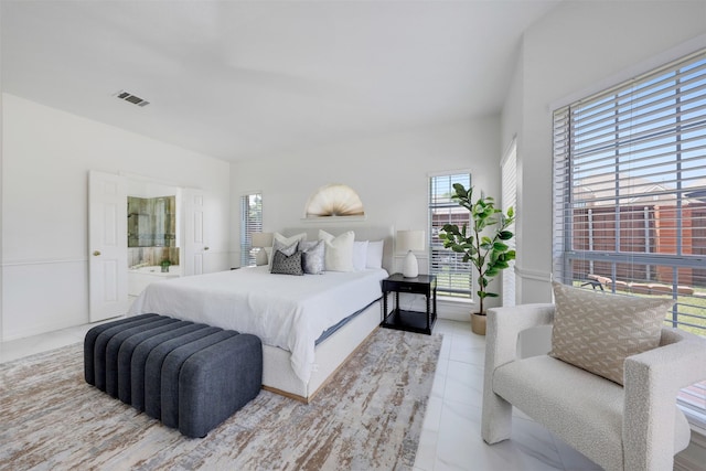 9320 Vista Cir, Irving, TX 75063 - bedroom featuring ensuite bathroom