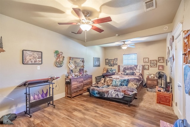 890 Vine St, Abilene, TX 79602 - bedroom featuring wood finished floors and ceiling fan
