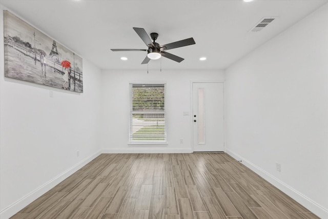 1427 Oriole Blvd, Duncanville, TX 75116 - entryway featuring wood finished floors, recessed lighting, a ceiling fan, and baseboards
