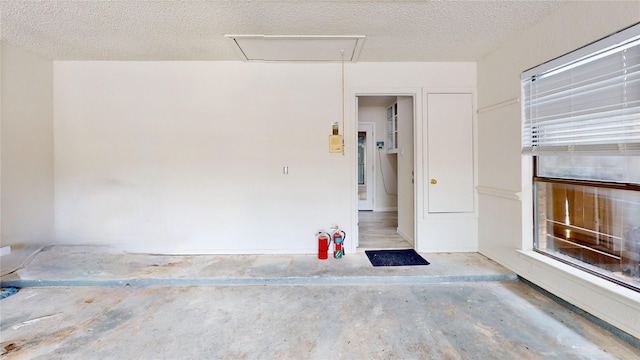 6916 Moccasin Dr, Plano, TX 75023 - view of garage