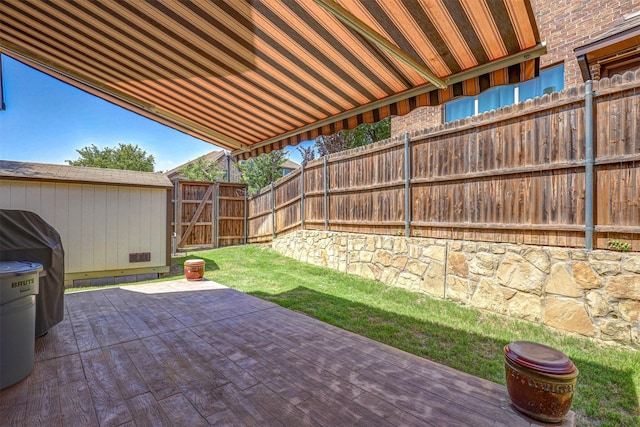 7205 E Nirvana Cir, North Richland Hills, TX 76182 - fenced backyard featuring a patio area