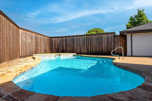 7117 La Sobrina Dr, Dallas, TX 75248 - view of pool featuring a patio area