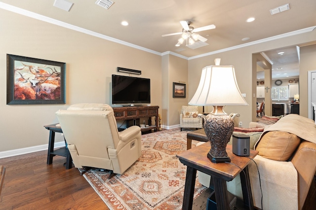706 E 1st St, Fort Worth, TX 76102 - living area featuring baseboards, ceiling fan, wood finished floors, ornamental molding, and recessed lighting