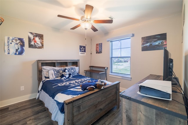 4721 Dry Creek Rd, Sherman, TX 75092 - bedroom with wood finished floors, baseboards, and a ceiling fan