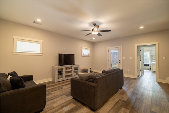 4721 Dry Creek Rd, Sherman, TX 75092 - living area with ceiling fan, dark wood-type flooring, baseboards, and recessed lighting