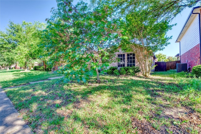 1209 Starpoint Ln, Wylie, TX 75098 - view of yard featuring central AC