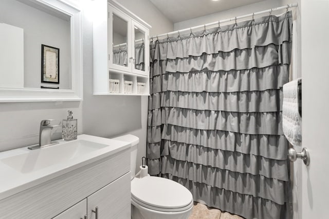 107 Camino Robles St, Gun Barrel City, TX 75156 - bathroom featuring vanity, toilet, and curtained shower