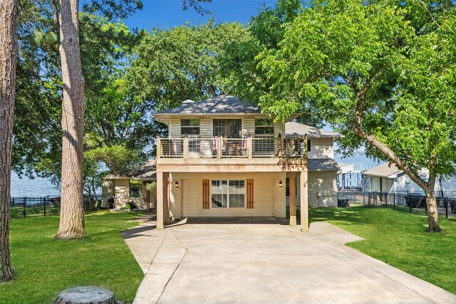 142 Peninsula Point Ter, Mabank, TX 75156 - view of front of home featuring a balcony