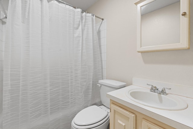 8222 Happy Trl, Alvarado, TX 76009 - full bathroom with toilet, vanity, and a shower with curtain