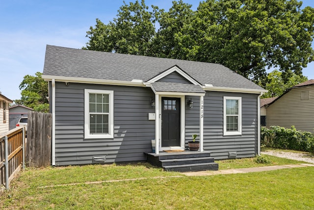1215 Morrell Ave, Dallas, TX 75203 - bungalow featuring crawl space and roof with shingles