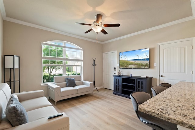 4708 River Edge Pl, Frisco, TX 75036 - living area featuring a ceiling fan, light wood-type flooring, ornamental molding, and baseboards