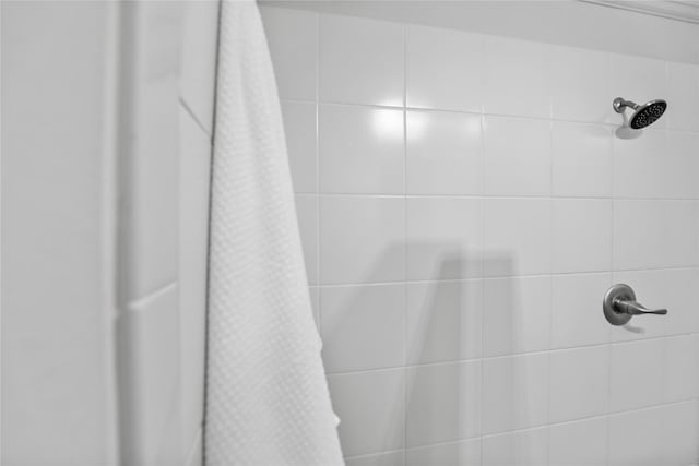 205 N College St, Mckinney, TX 75069 - full bath featuring tiled shower