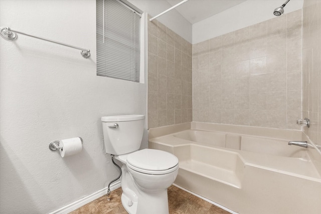 603 Plainview Dr, Mansfield, TX 76063 - full bath featuring shower / tub combination, toilet, and baseboards