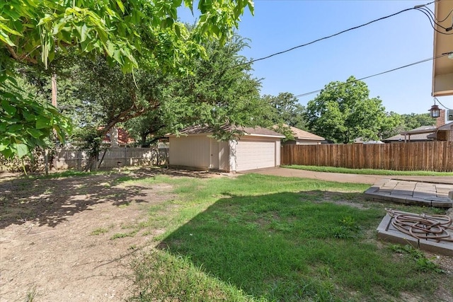 4206 Windhurst Dr, Arlington, TX 76015 - view of yard with an outbuilding and a detached garage