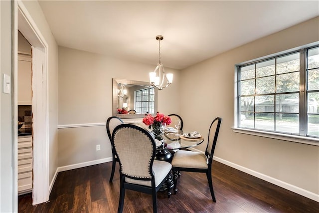 3331 Ruidosa Ave, Dallas, TX 75228 - dining room with plenty of natural light, a chandelier, and baseboards