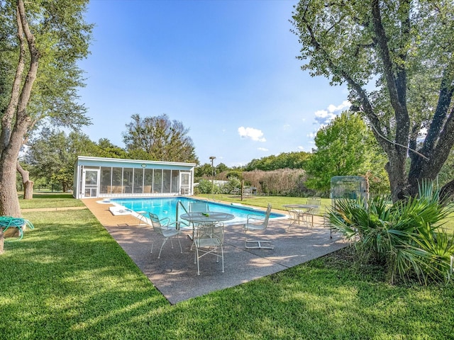 360 Diamond Bar Trl, Aledo, TX 76008 - outdoor pool featuring a sunroom, a lawn, and a patio area