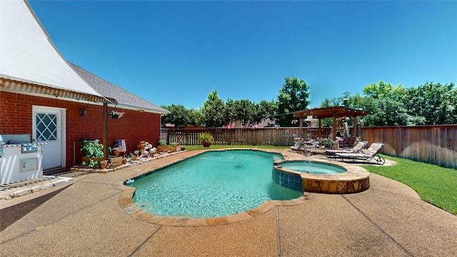7534 Wellesley Ave, Garland, TX 75044 - view of pool featuring a patio area, a fenced backyard, and a pool with connected hot tub