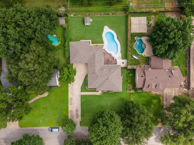 1209 Redbud Dr, Arlington, TX 76012 - bird's eye view of a pool area
