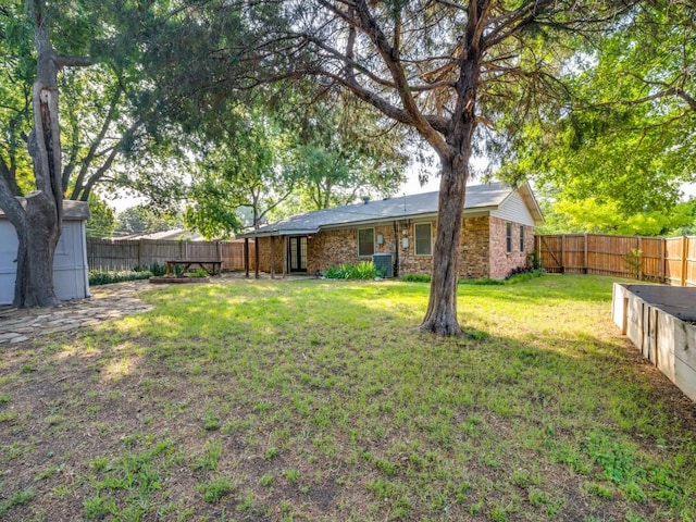 1429 Meadowcrest Dr, Plano, TX 75075 - view of yard