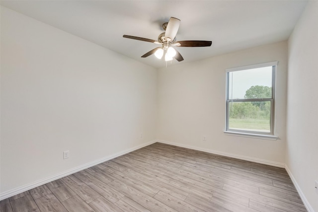 6100 Fall Creek Ln, Fort Worth, TX 76123 - unfurnished room with baseboards, light wood-type flooring, and ceiling fan