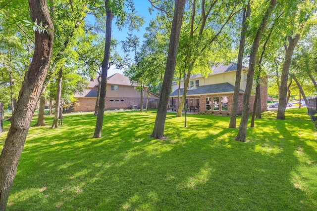 18 Oxford Way, Allen, TX 75002 - view of yard