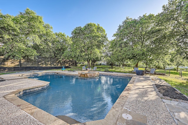 618 Oak Tree Cv, Cedar Hill, TX 75104 - view of swimming pool featuring a pool with connected hot tub and a patio