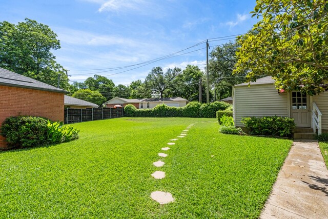 9914 Woodgrove Dr, Dallas, TX 75218 - view of yard with entry steps