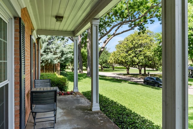 9914 Woodgrove Dr, Dallas, TX 75218 - view of patio / terrace