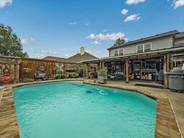 7409 Harbor Dr, Rowlett, TX 75088 - view of swimming pool featuring a patio area