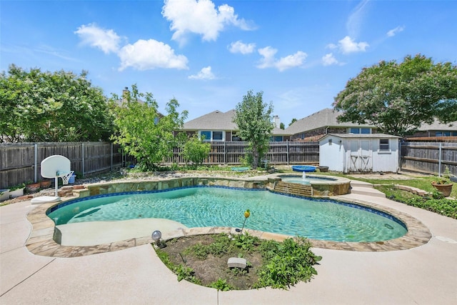 9829 Crawford Farms Dr, Fort Worth, TX 76244 - view of pool featuring a fenced backyard and a pool with connected hot tub
